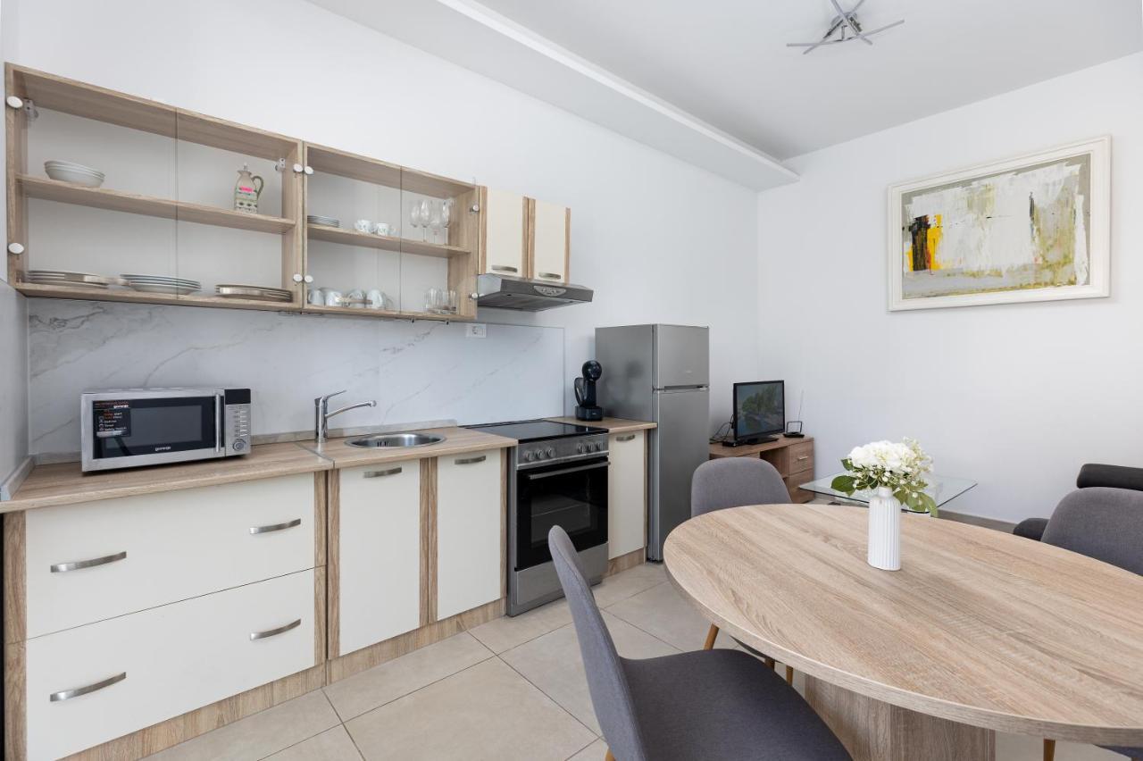 Apartment Ana Солин Екстер'єр фото